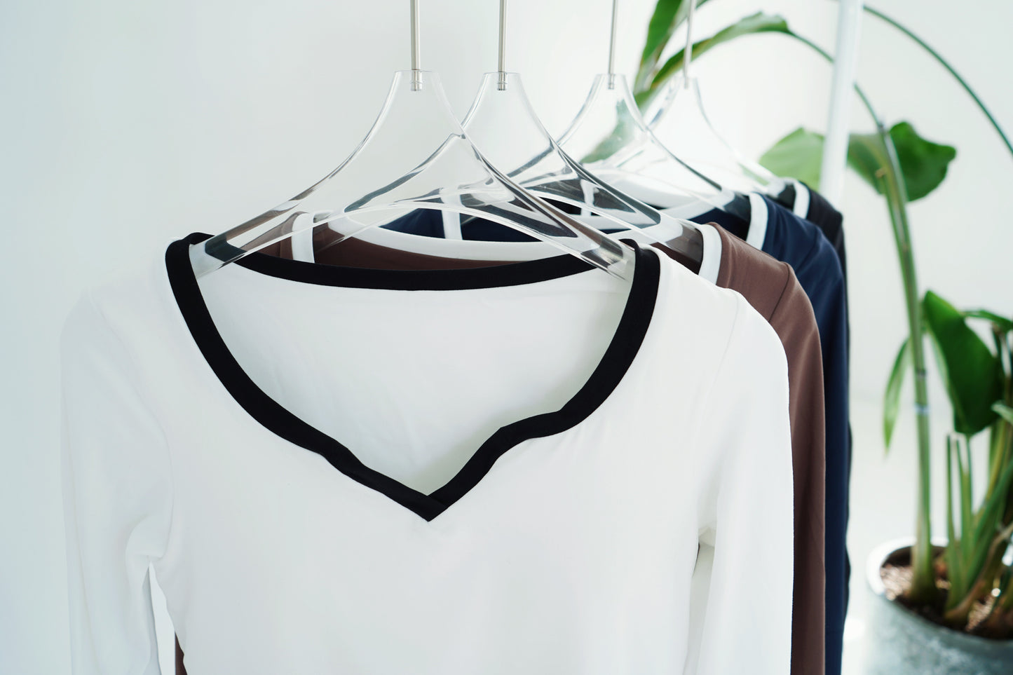 PREMIUM - Classic Two Tone Long Sleeve Top