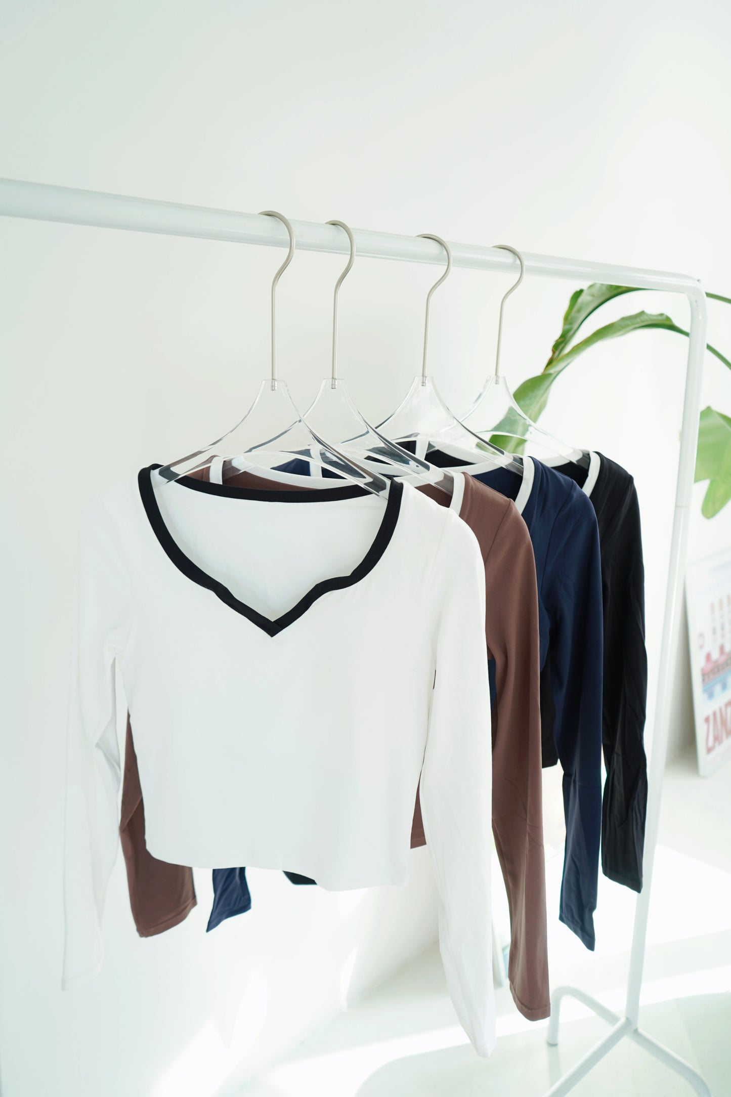 PREMIUM - Classic Two Tone Long Sleeve Top