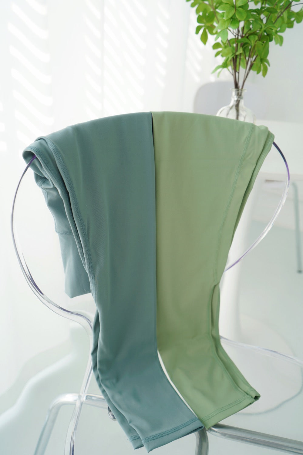 The Greenery Leggings with Waistband Pocket