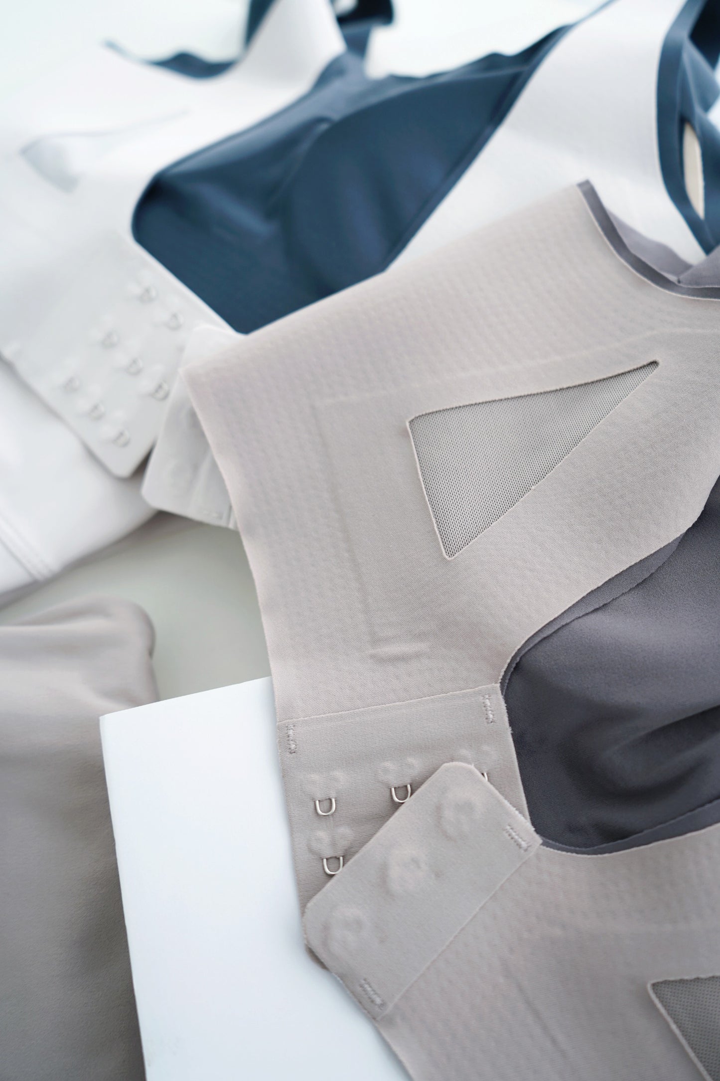 PREMIUM - The Lite Creme Activewear Set