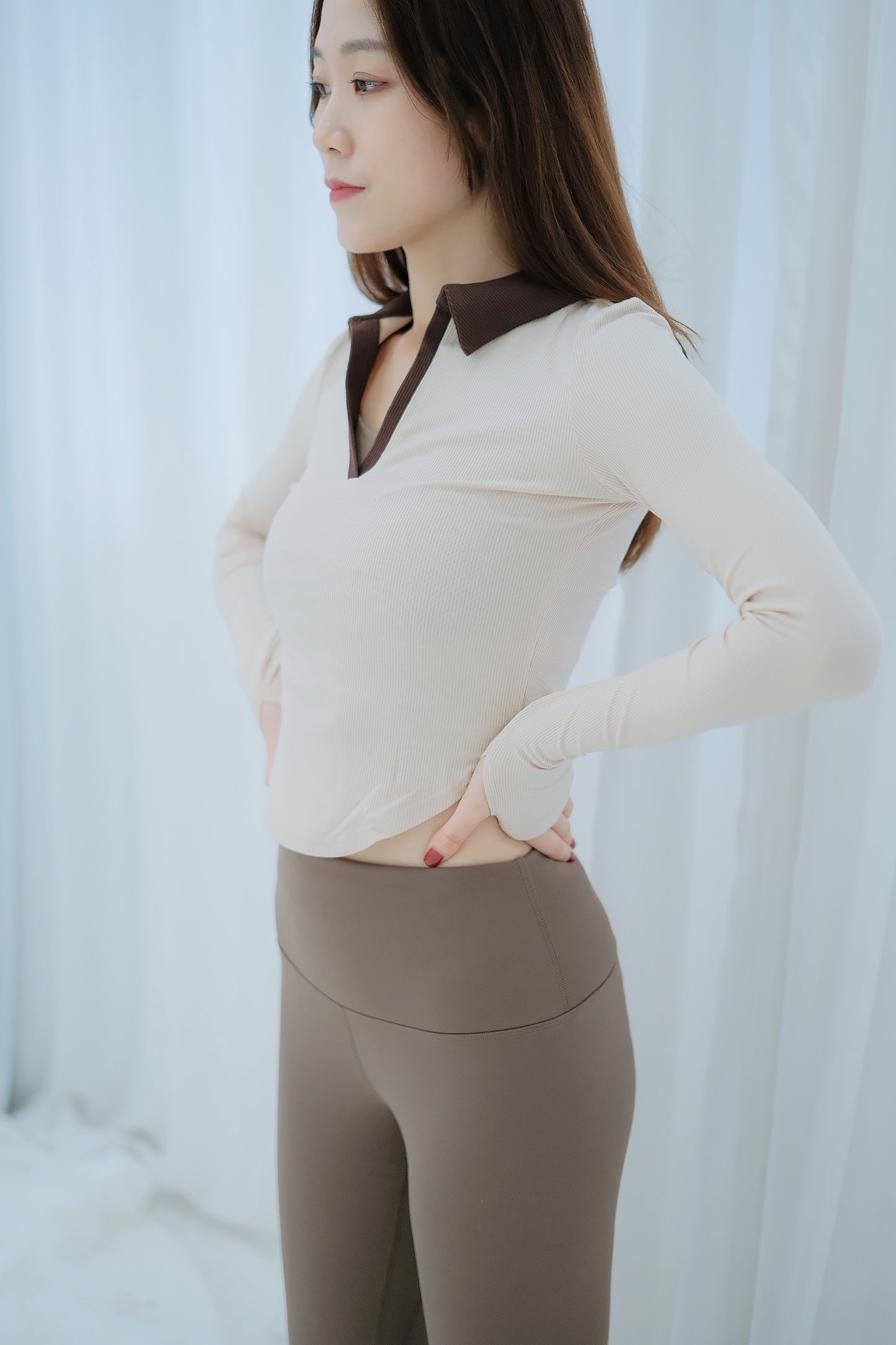The Vintage Collar Long Sleeve Top
