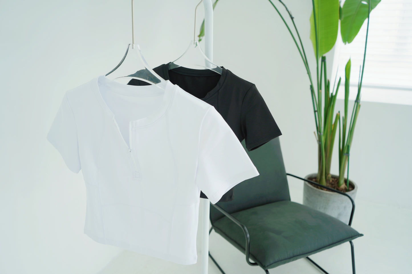 Classy Zipper Short Sleeve Top