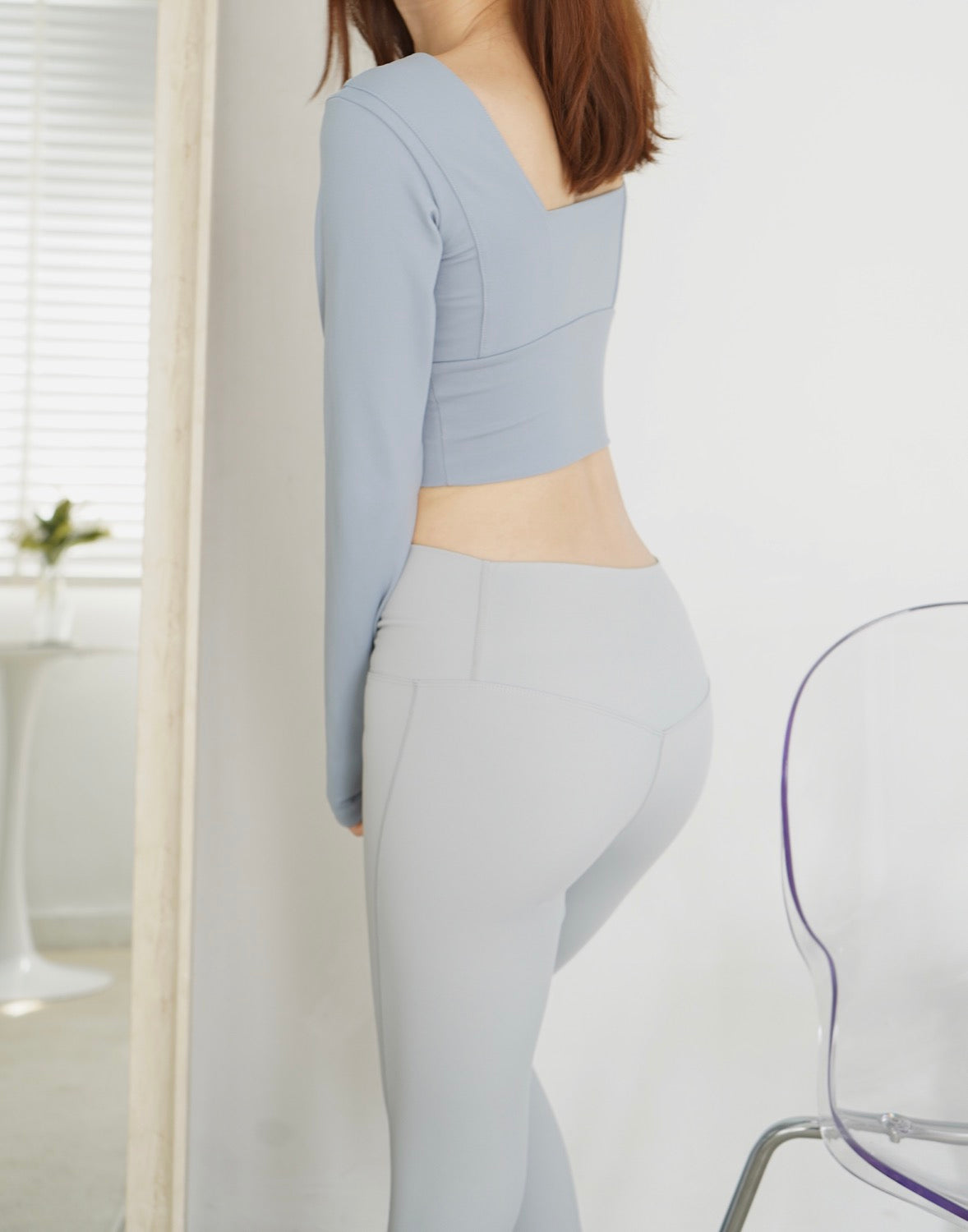 The Lightweight Blue Leggings