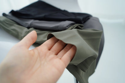 PREMIUM - The Weightless Leggings with Back Pocket