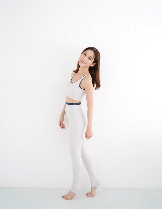 PREMIUM - The Lite Creme Activewear Set